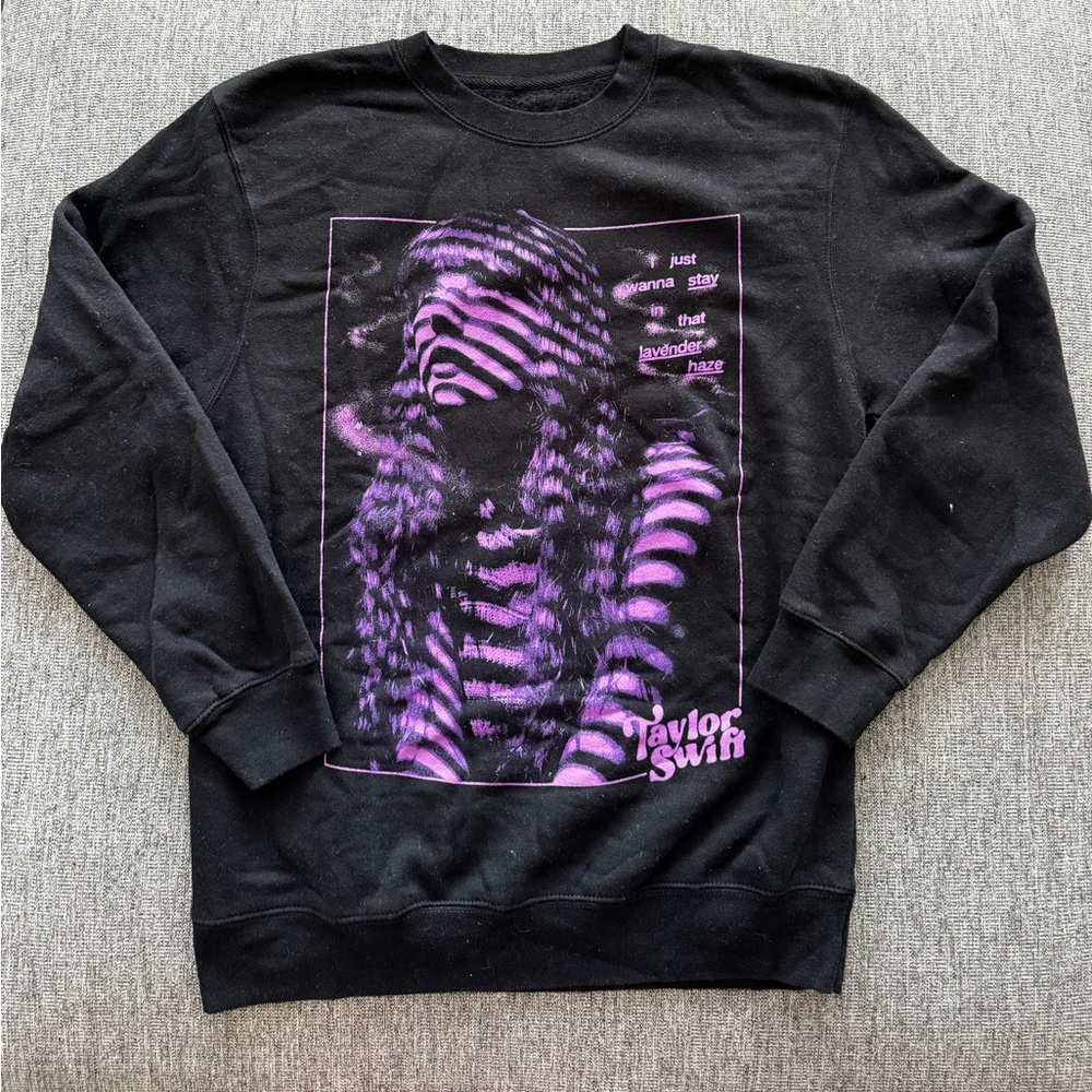 Taylor Swift Lavender Haze Crew Neck size M